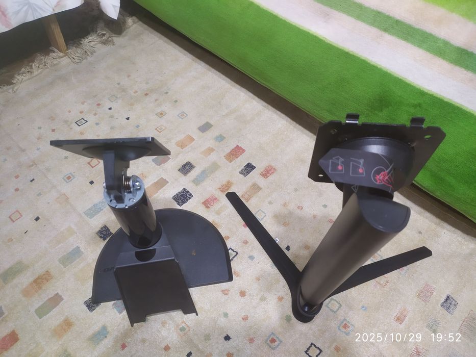 Продам кронштейн