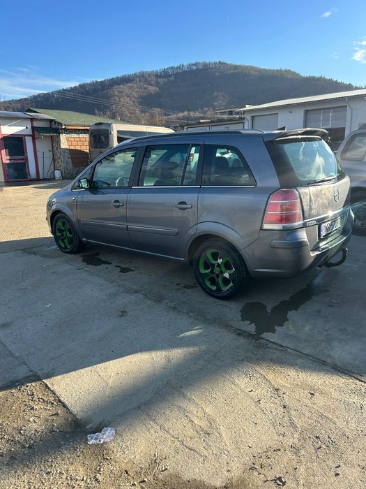 Opel zafira 1.9 disel an 2005