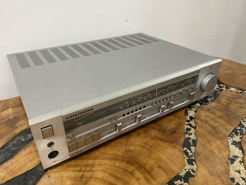 statie / amplificator grundig R7200