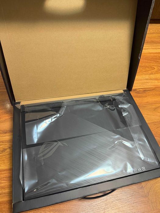 Laptop Gaming ASUS ROG G731G i7, 32GB RAM, GTX 1650, 1TB SSD, 17.3”