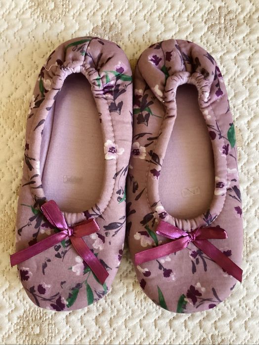 Нови Дамски Пантофи Тип Балерина в Лилав Цвят с Декоративна Панделка