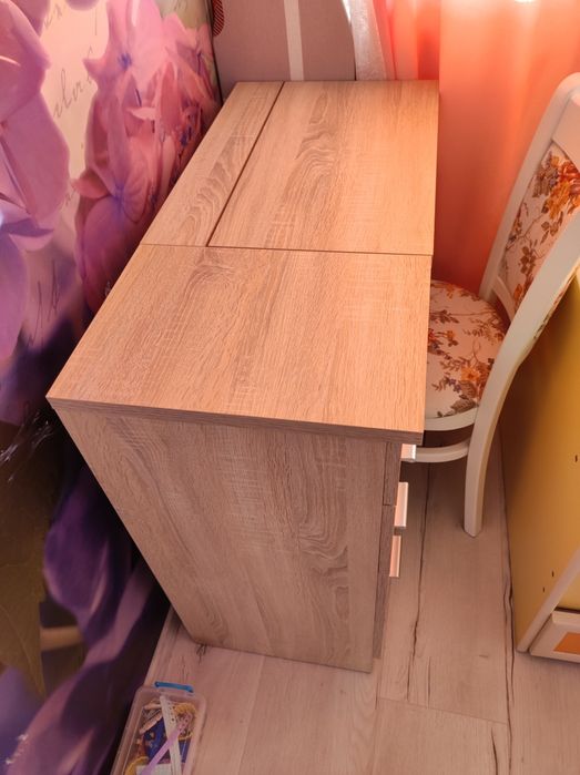 ТОАЛЕТКА  с четири чекмеджета 90/42/82h