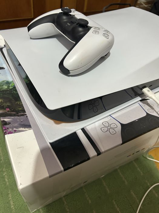 Vând PS5 digital edition