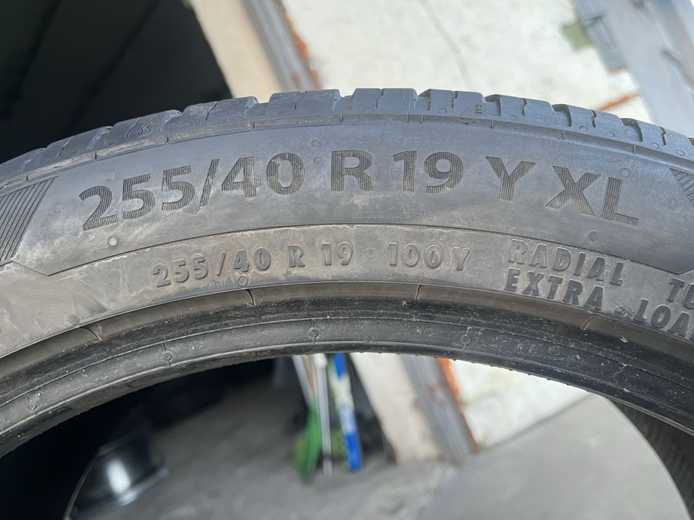 2 бр. летни гуми 255/40/19  Barum DOT 0222 6+ mm