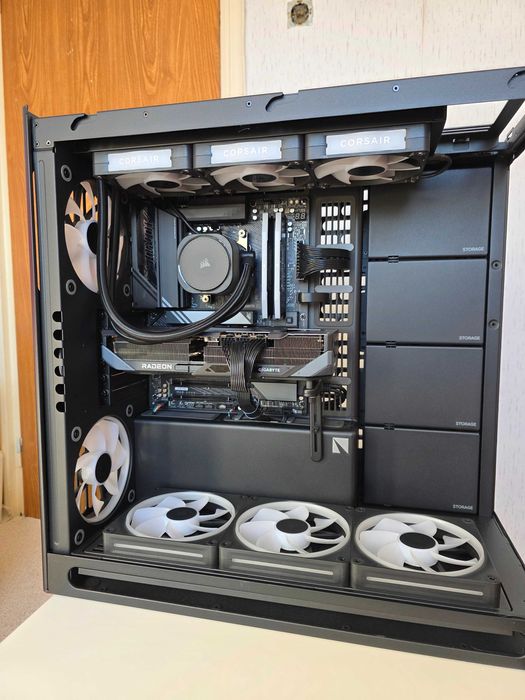 Vand PC AMD 7700X,Gigabyte RX9070 16GB,32 GB ,1 TB,850W an 2025