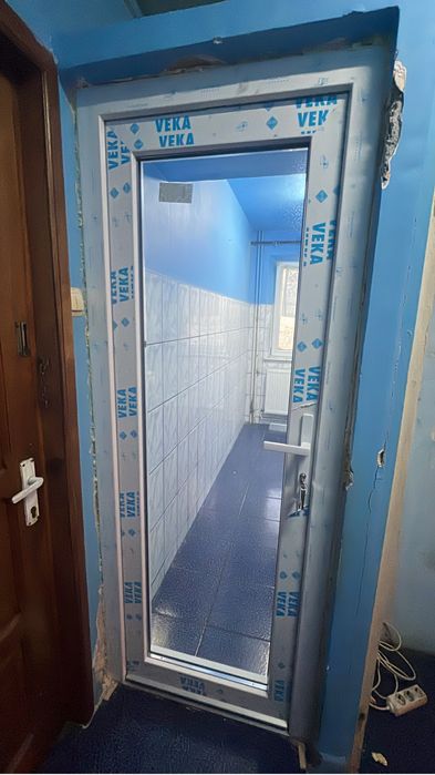 Vand 4 bucati, usa Termopan - Veka - Interior Geam / Pret x Bucata
