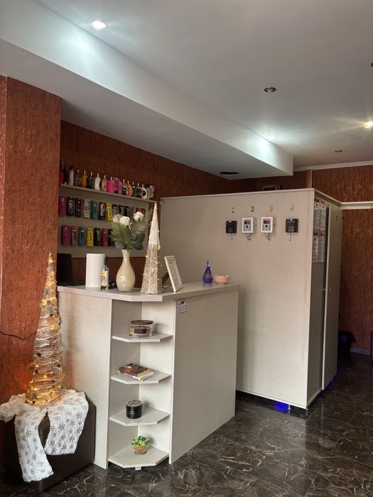 Afacere la cheie salon de bronzat