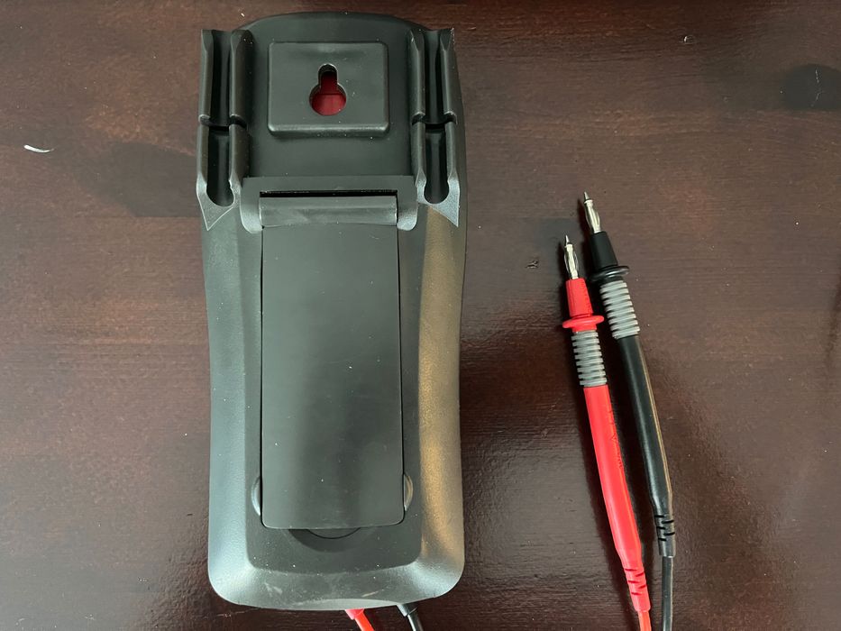 BENNING 101 Instrument de masurare a rezistentei izolatiei