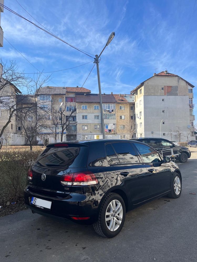 Volkswagen Golf 6   1.6TDI