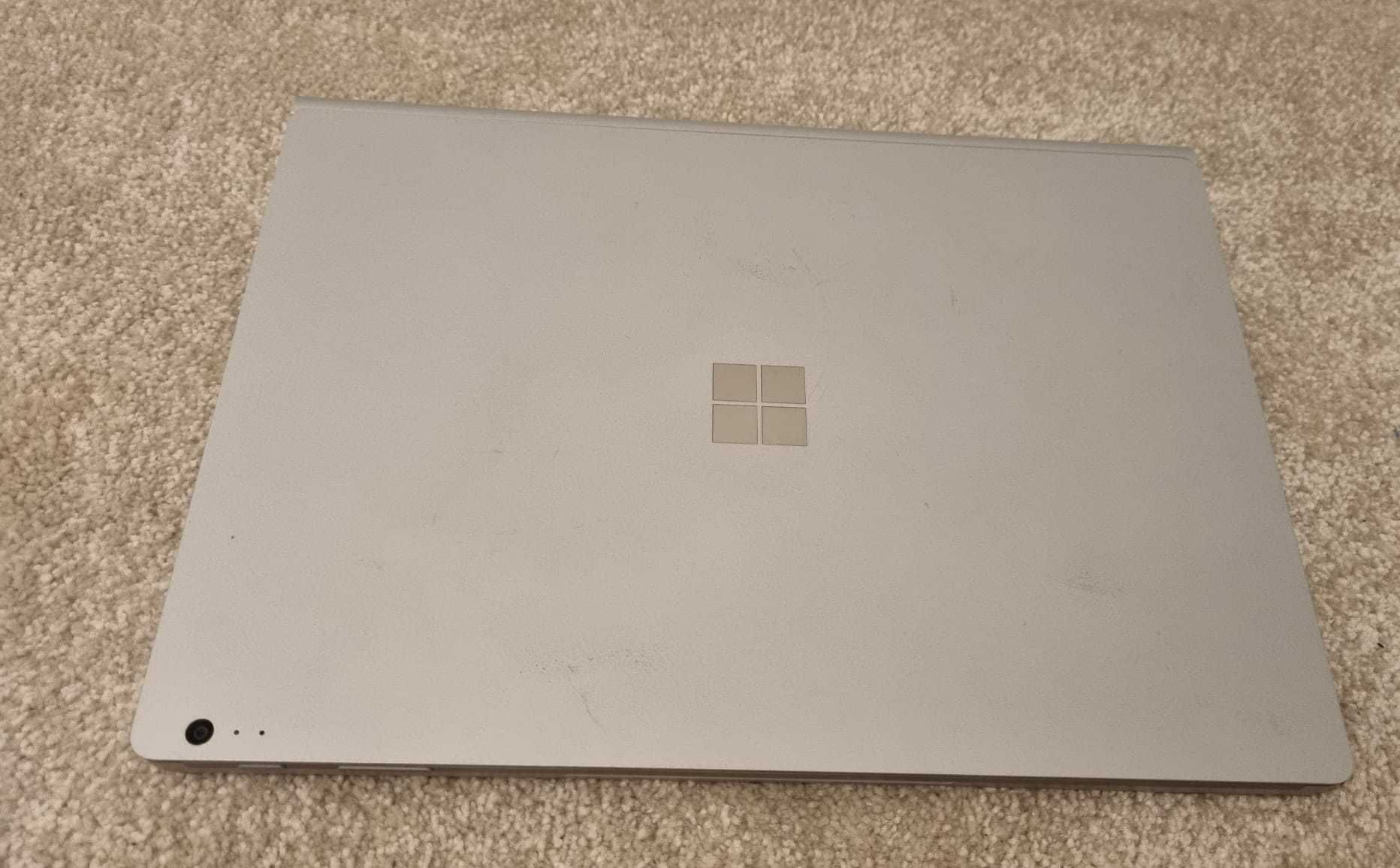 Laptop Microsfot Surface Book 2, i5, 8gb