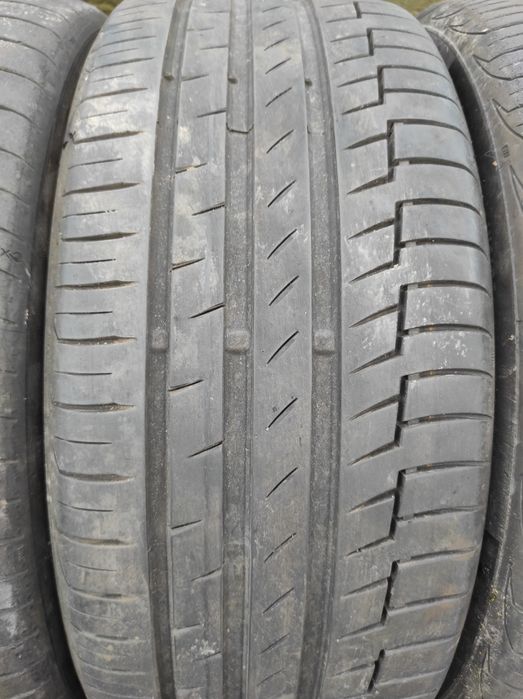 225/45/17 Continental