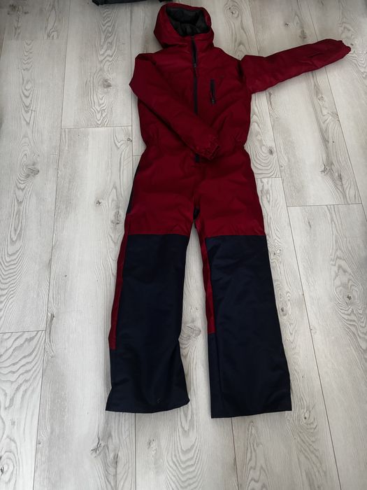 Costum schi ( o singura piesa )
