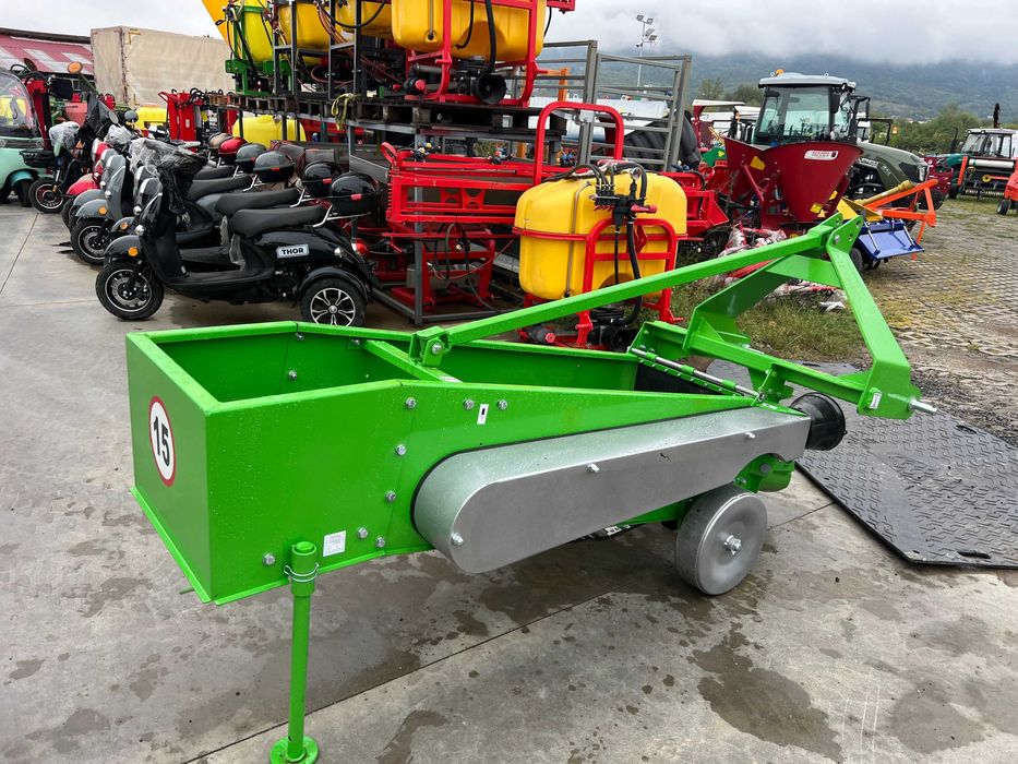 Utilaj de recoltat cartofi pe 1 rand polonez-evacuare spate