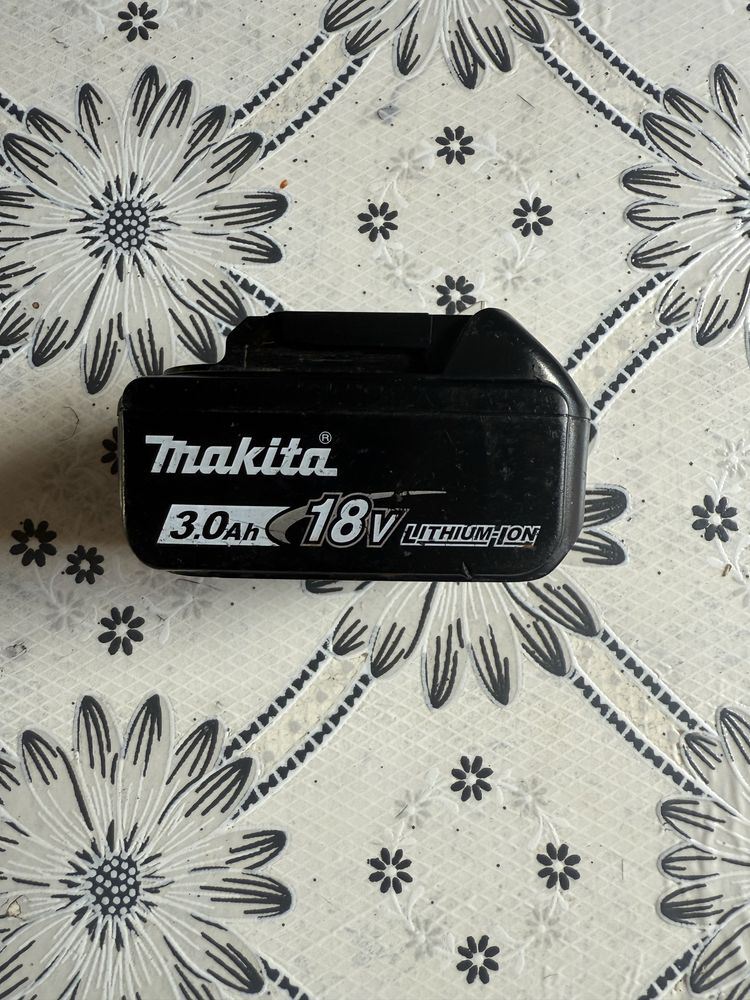 Акумулаторна батерия Makita BL1830, LXT, 18 V, 3 Ah