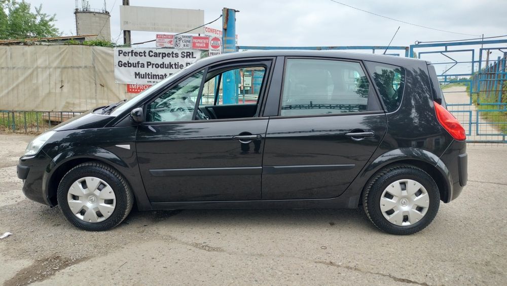 Renault scenic 
PRET R