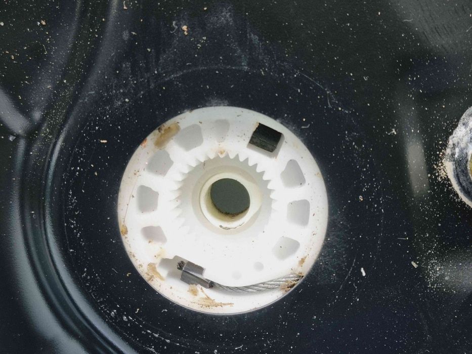 Macara electrica geam stanga fata Volkswagen Passat B6 Variant (3C5) [