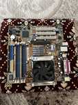 Placa de baza ASUS P4B266VM/S cu placă de memorie RAM DDR1