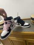 Vand jordan 1 high marimea 38,5 39 24,5 cm , sunati pe nr de telefon