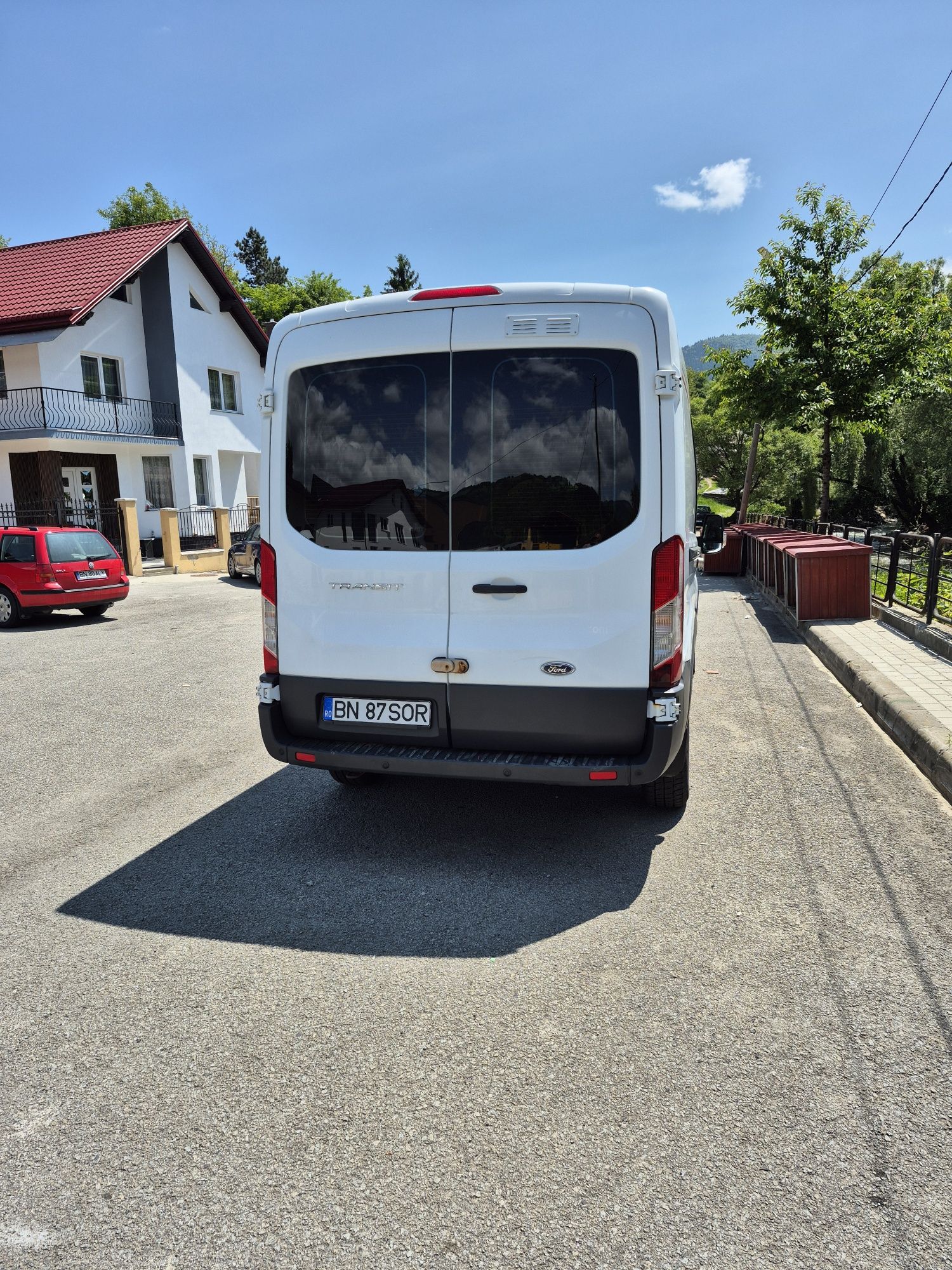 Vând sau schimb cu mertedes sprinter după 2015