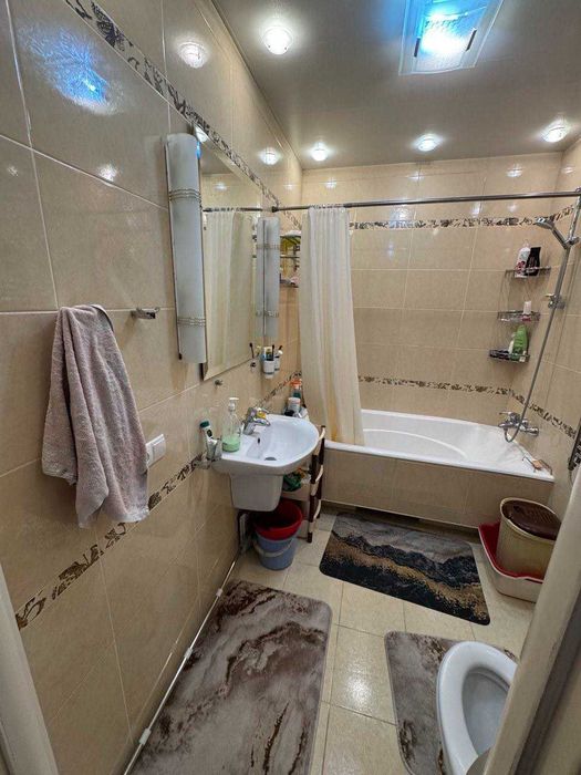 Продается 4 комнатная 120кв.м квартира на Жангох Срочно