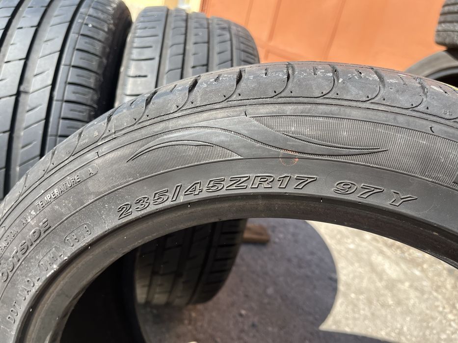 4 бр. летни гуми 235/45/17 Nexen DOT 0919 5-5,5 mm