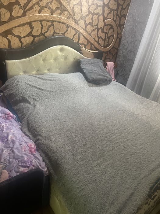 Продам двухспальную  кровать