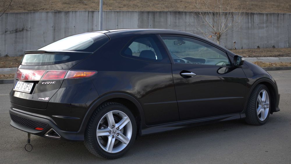 Honda Civic Type S 1.8 140cp, Ambreaj nou, 2 seturi anvelope