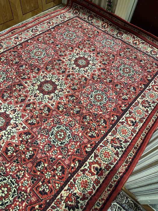 Гилам сотилади асил тоза шерсть гилам