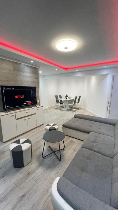 Închiriez apartament cu doua camere