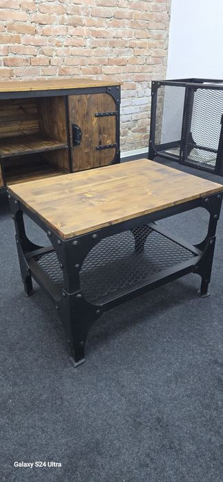 Mobilier industrial la comanda
