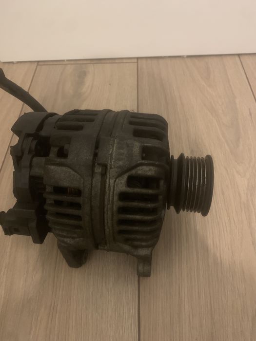 Alternator Volkswagen golf-audi cod 028903028D