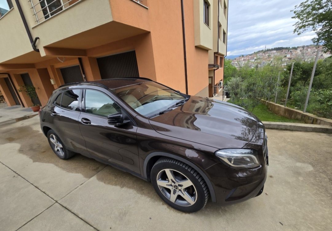 GLA 250 бензин в перфектно състояние