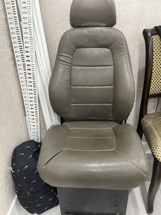 Продам сиденье /кресло на VOLVO фуру.