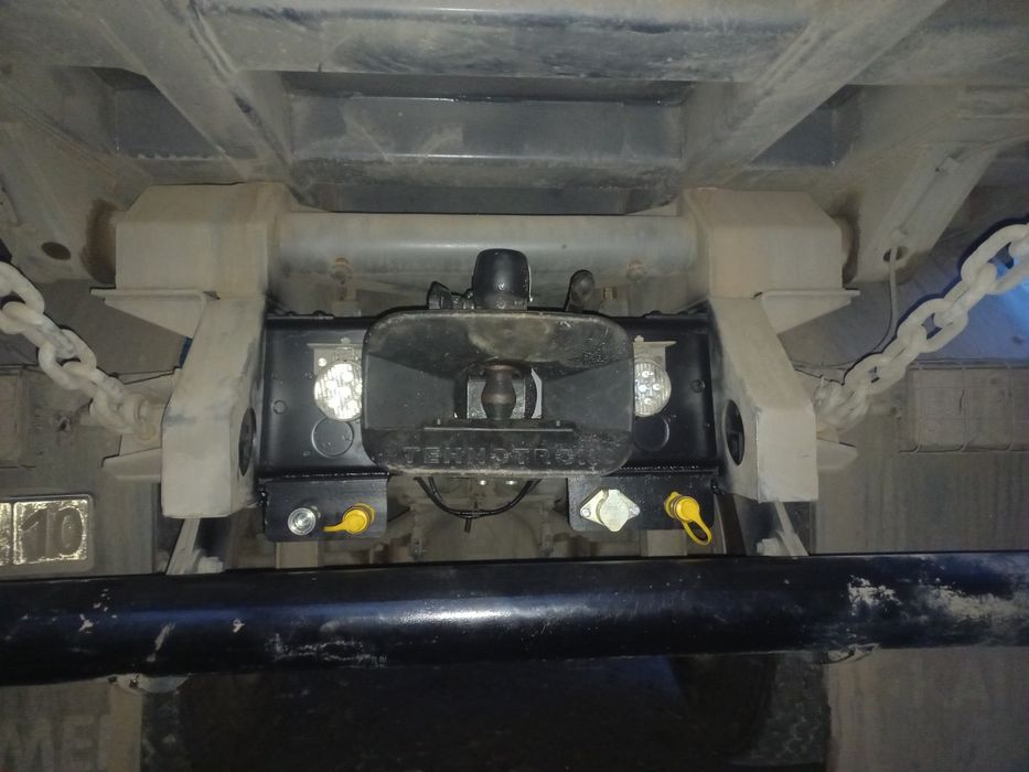 Установка фаркопов под прицеп с усилением на китайцев Хово Шахман