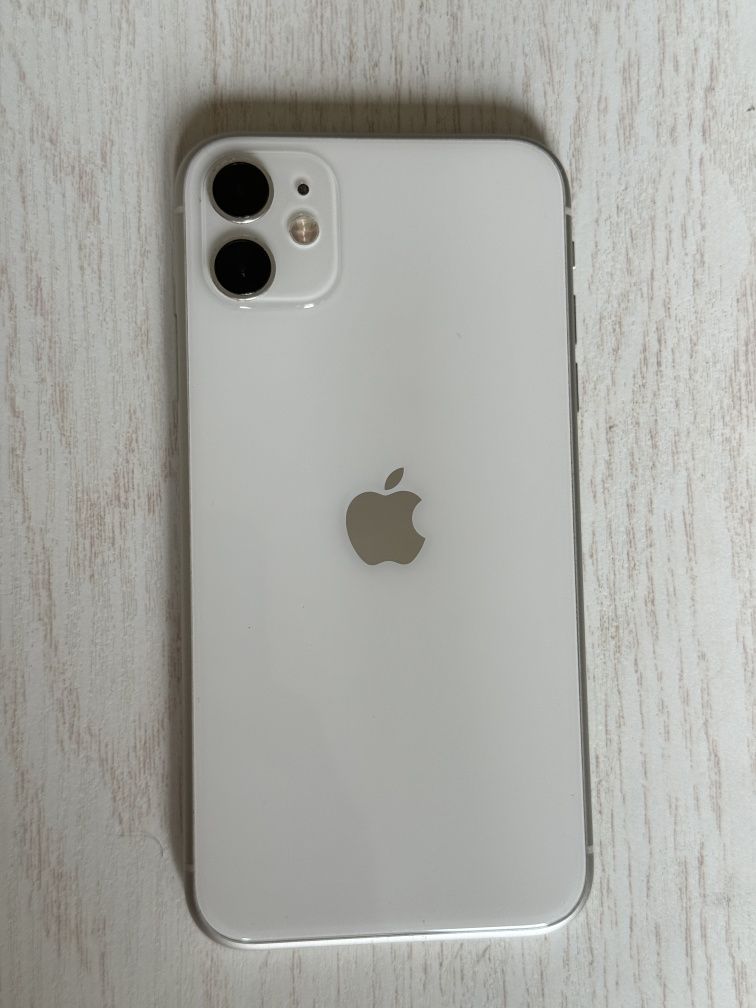 iPhone 11 (kafolati bilan)
