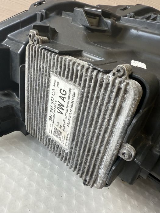 Фар ляв VW Passat B8 IQ Light ОБОРУДВАН