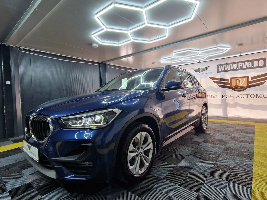 BMW X1 GARANTIE 12luni/220 CP/4x4/Automata/LED/ApplePCar/Distronic/Finantare