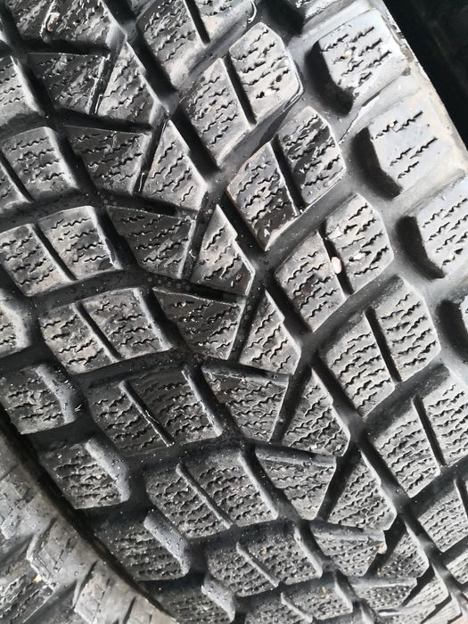 225 60 17 цола гуми MAXXIS