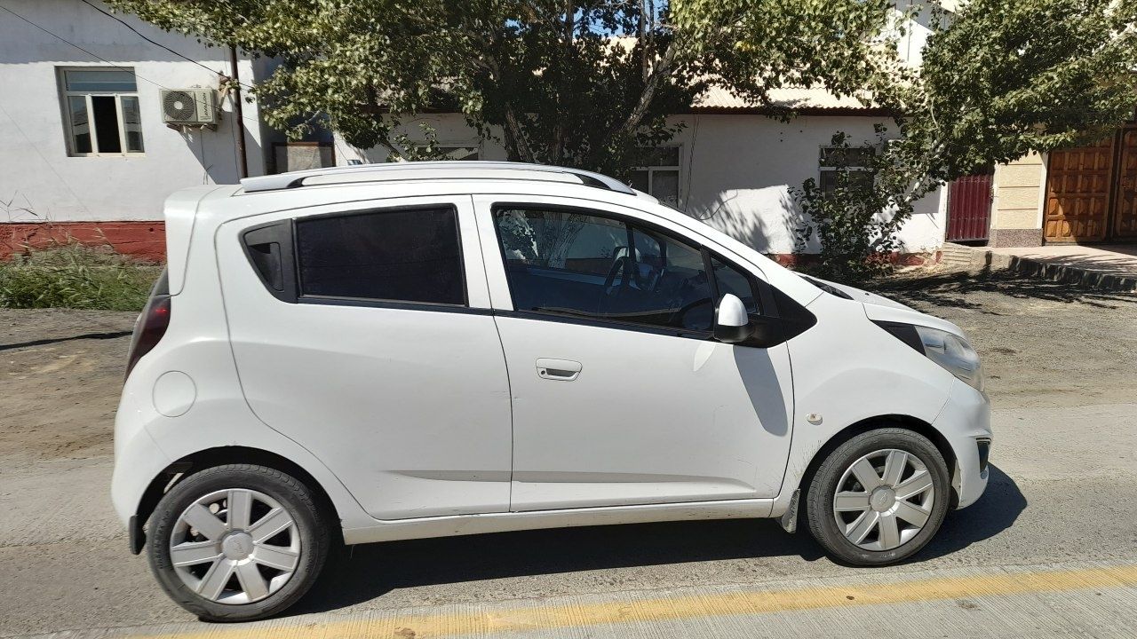 Spark 2014 yil 70 mln