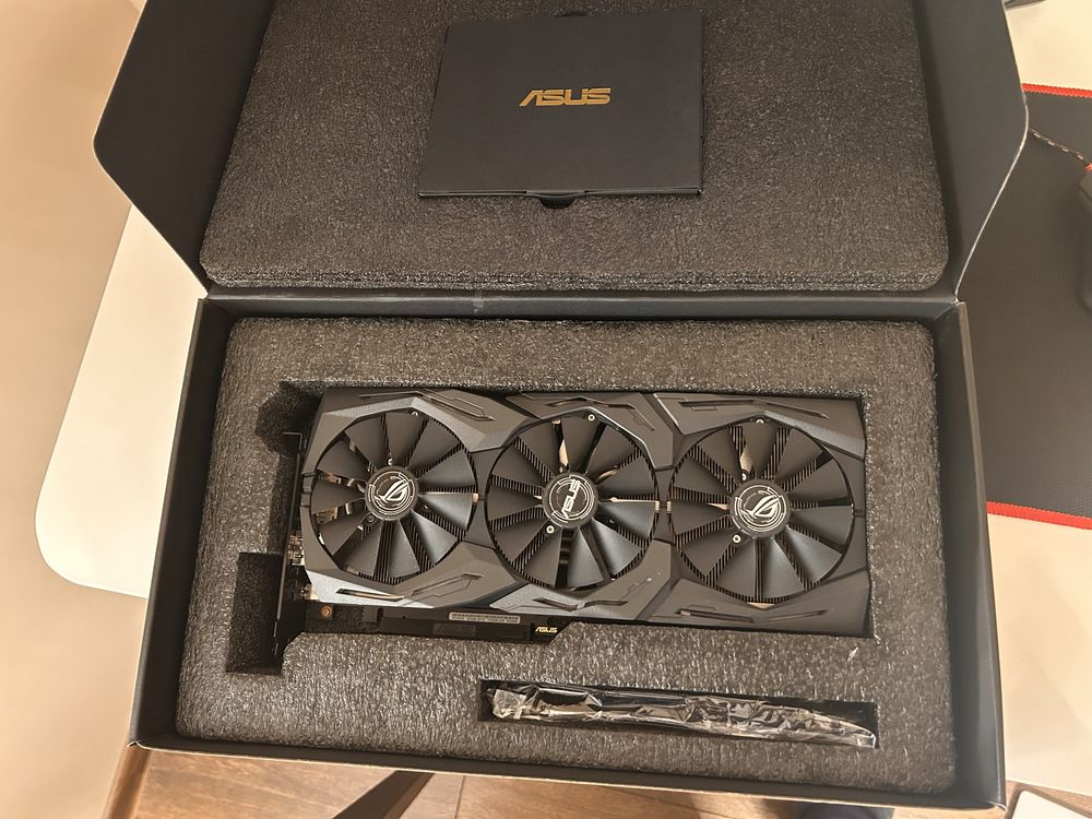 RTX 2070 Asus ROG Strix