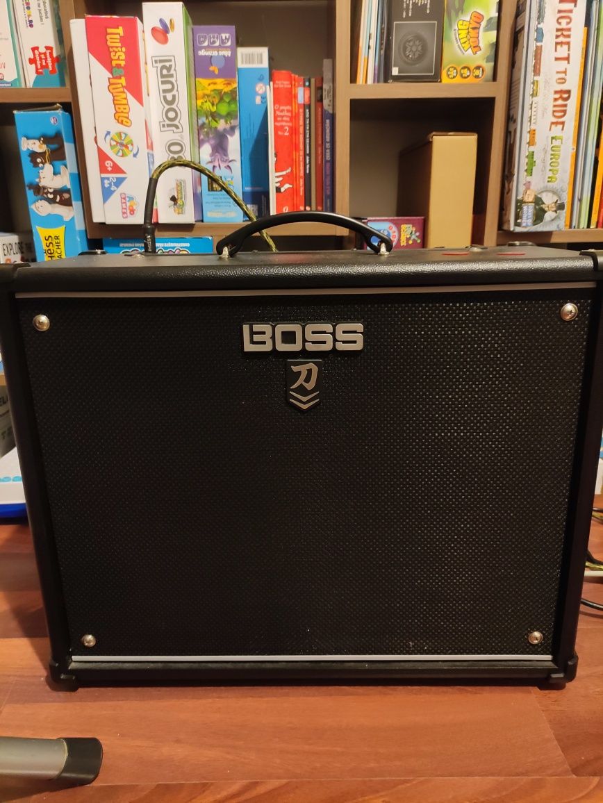 Amplificator de Chitară Boss Katana MkII 100 Wați - Stare Ca Nou