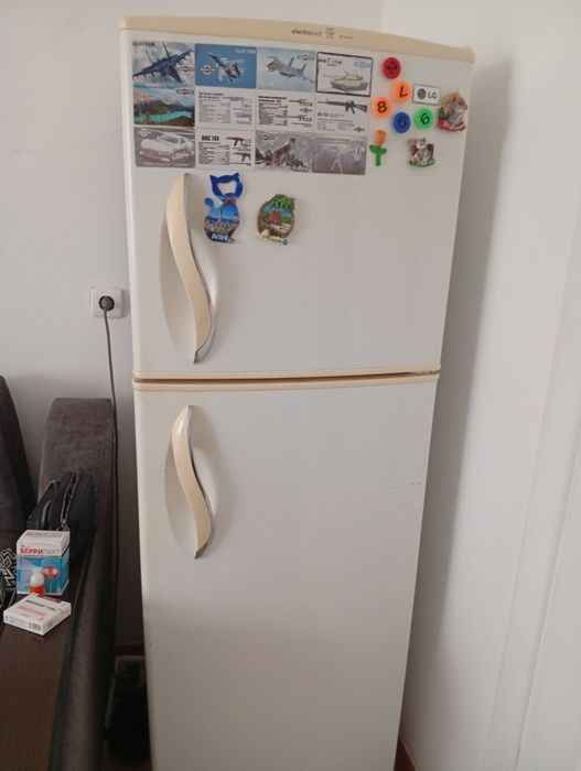 Холодильник рабочий