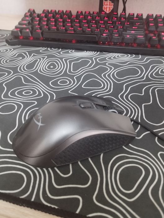 Продаю игровую мышку HyperX Pulsefire FPS PRO