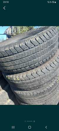 Vând 2 anvelope 255 75 15 Goodyear bune