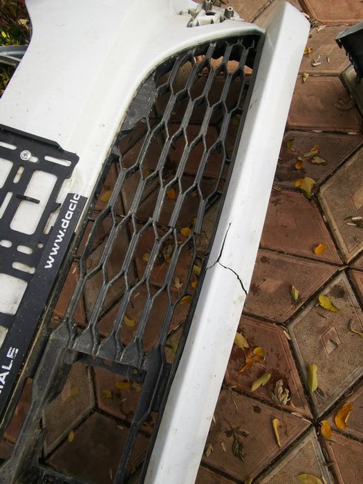 Bara fata dacia Logan 3 semiscut