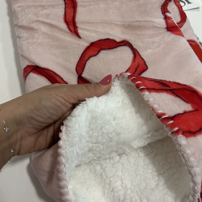 Victoria’s Secret ново оригинално меко зимно одеало внос от САЩ