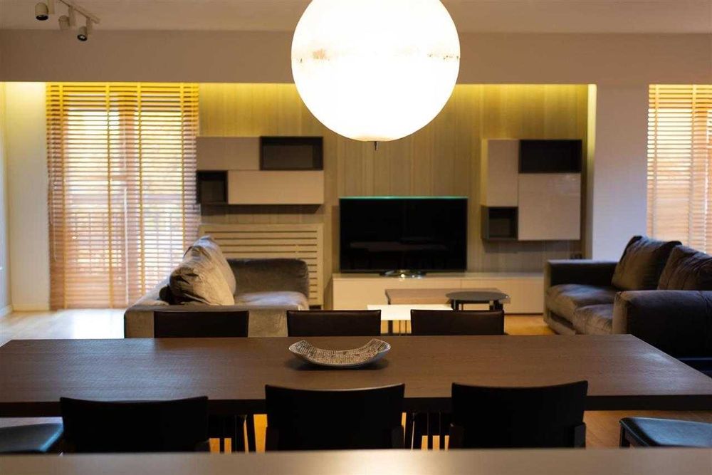 Дава се под наем Двустаен апартамент в Бургас, Славейков - 63 кв.м за 204 € - Снимка #3