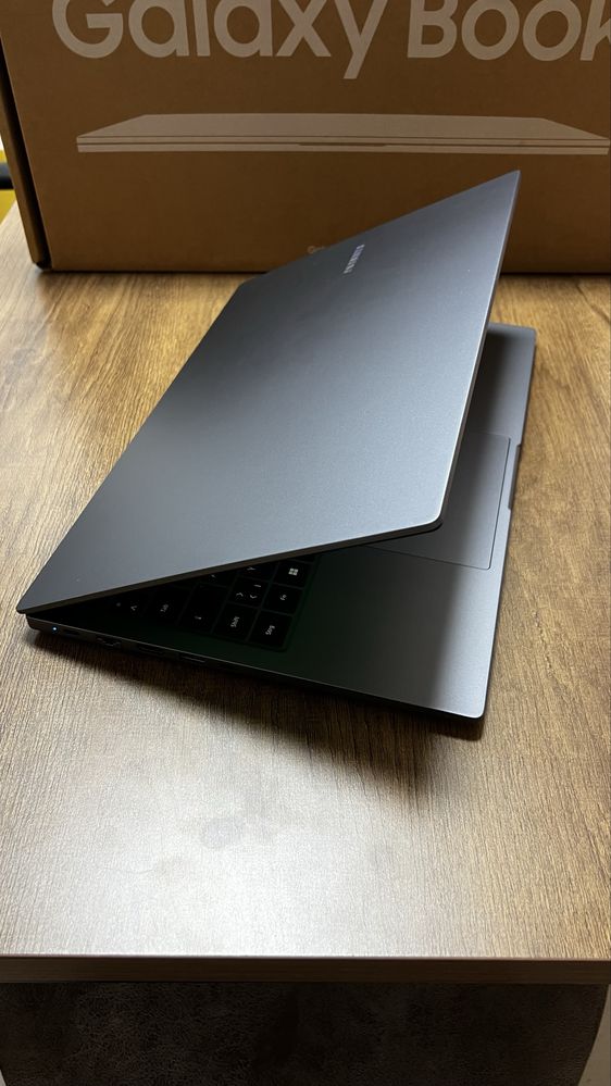 Samsung Galaxy Book4 NP750XGK-KB5DE