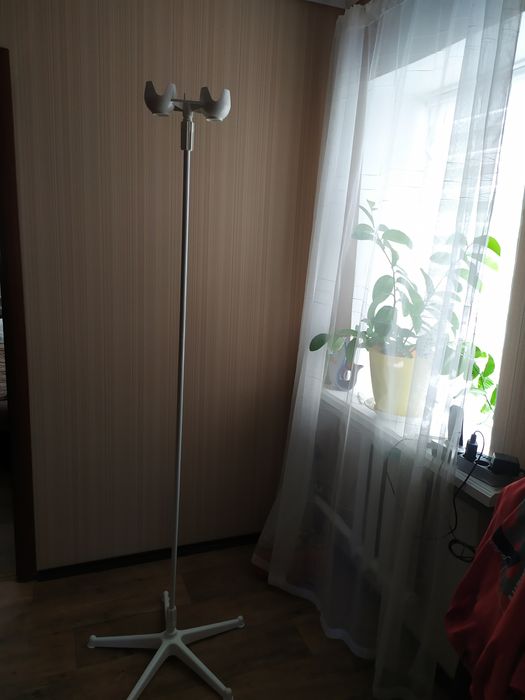 Штатив для капельниц медицинский