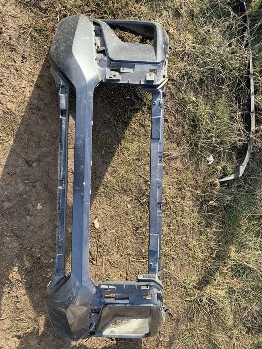 Bara fata Mitsubishi L200 an 2019